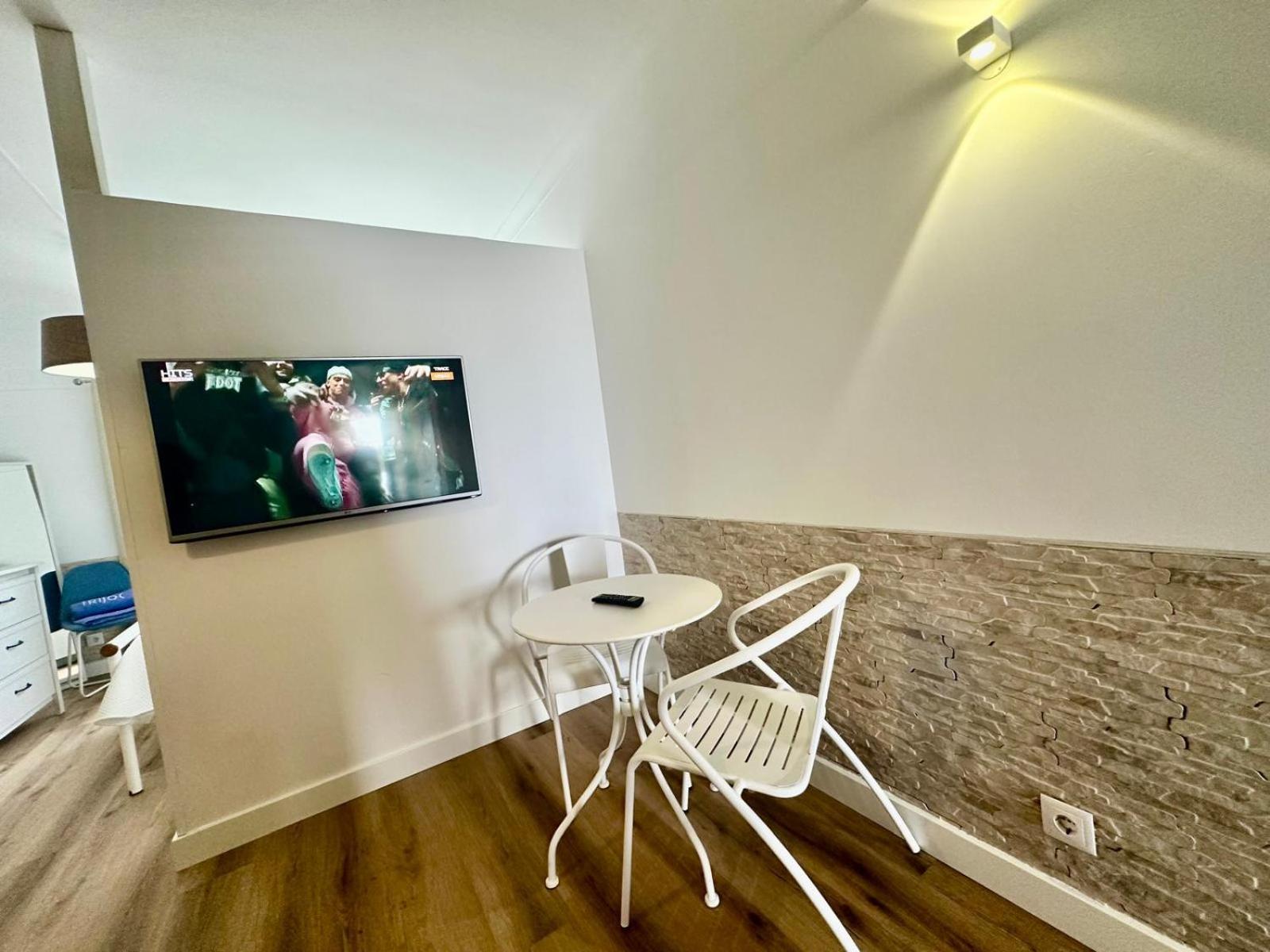 Azores Pedra Apartments - T0 E T1 Ponta Delgada Esterno foto